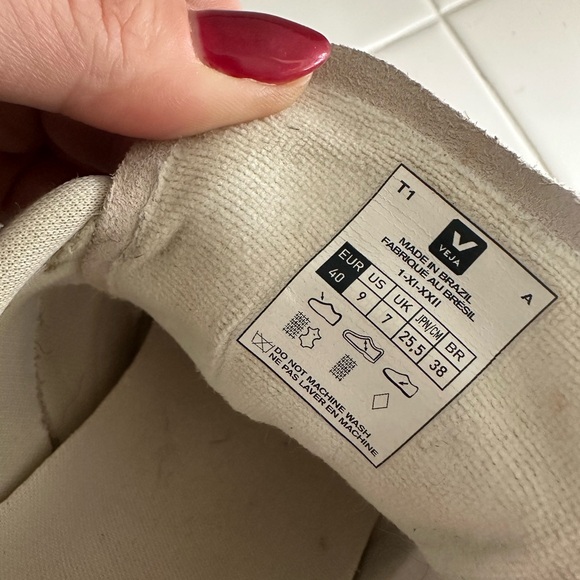 Veja Women's Sneakers - White and Beige - Picture 5 of 10